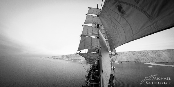 Segeln Antarktis: Hier ein Segler - Fotograf Michael Schrodt